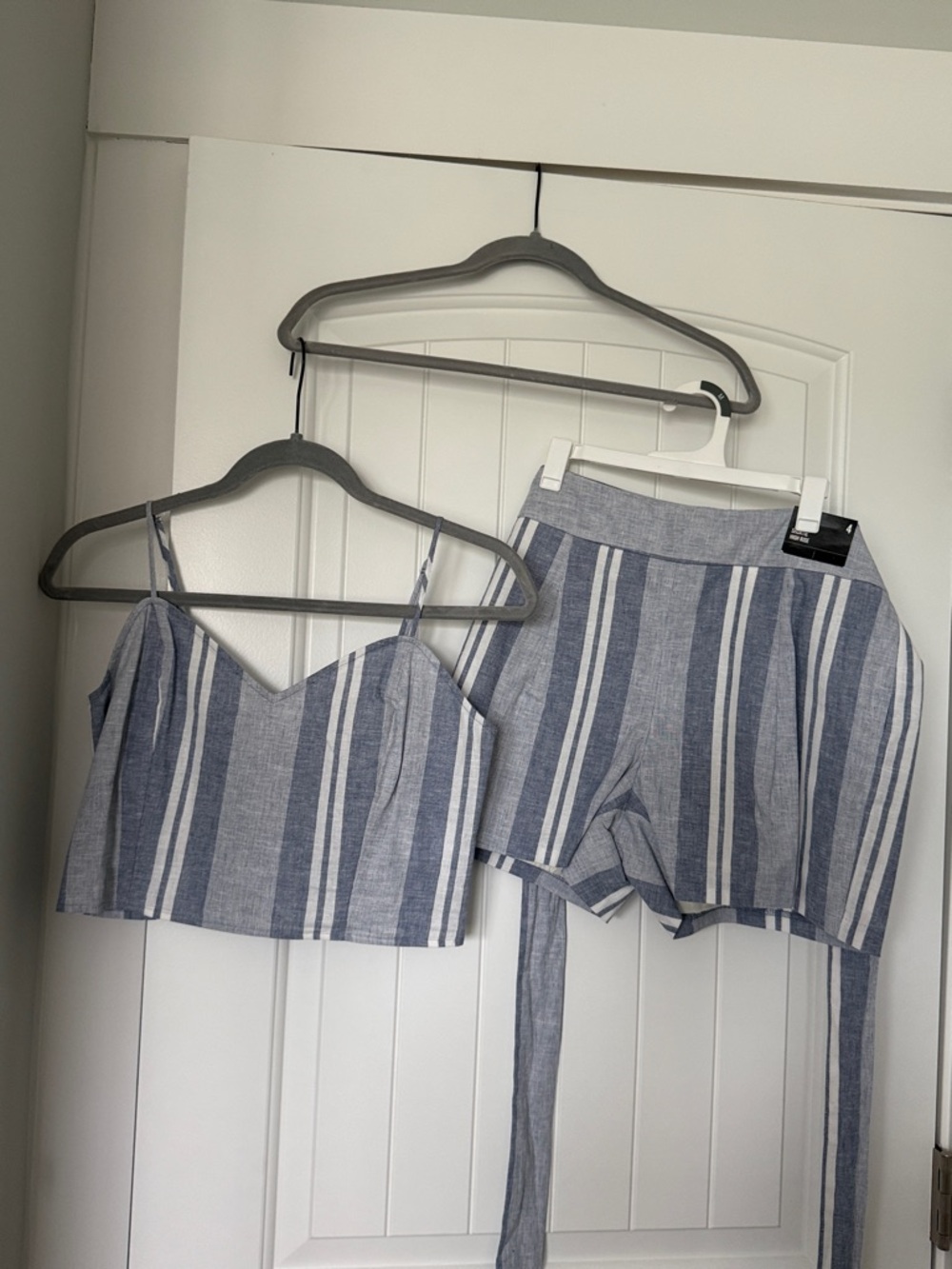 EXPRESS Striped Blue & White Linen-Look Crop Top and High-Waist Shorts Set